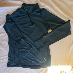 On brand Run On Clouds womens running shirt, longsleeve, size med